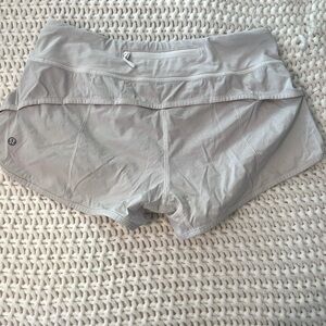 Lululemon Hotty Hot 2.5in Lined Athletic Shorts Lightweight Moisture-Wicking